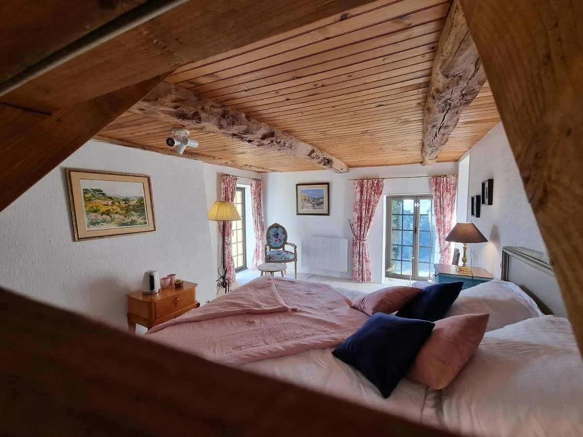 Les Berges De La Planchette Bed & Breakfast Yvignac-la-Tour France
