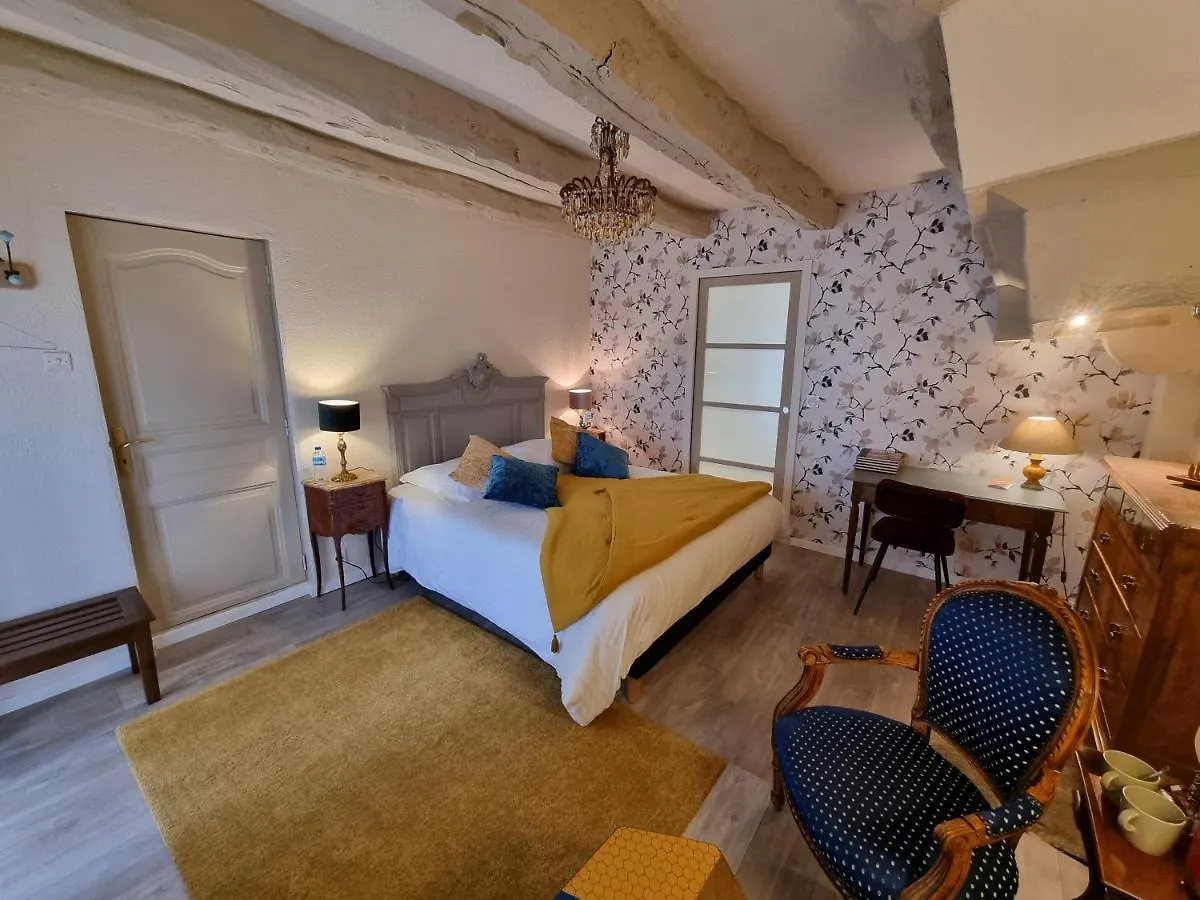 Les Berges De La Planchette Bed & Breakfast Yvignac-la-Tour 0*,